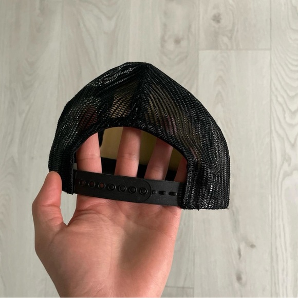 Vintage Trucker Hat - Picture 3 of 3